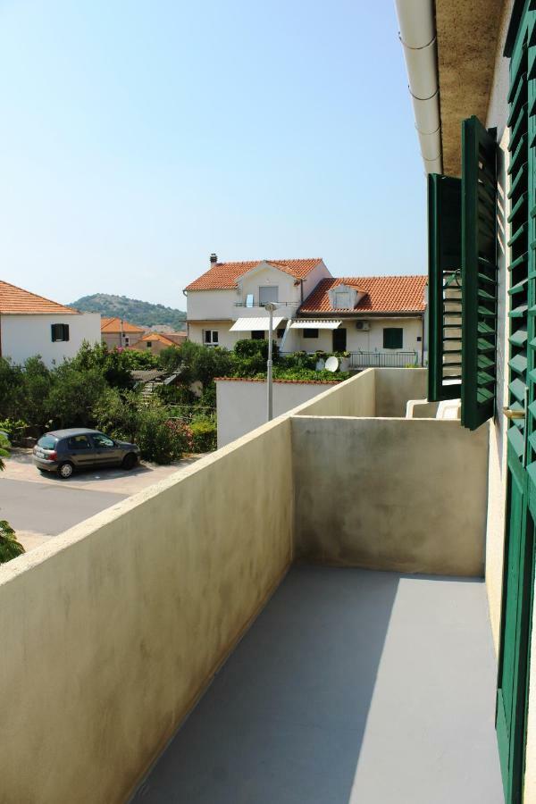 Apartments Markov Murter Exterior foto